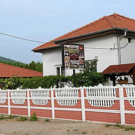 Pensionat Medina *